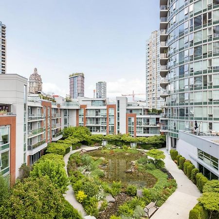 Gardenview Modern Condo With Parking, Gym, Pool, Ac Vancouver Exterior photo